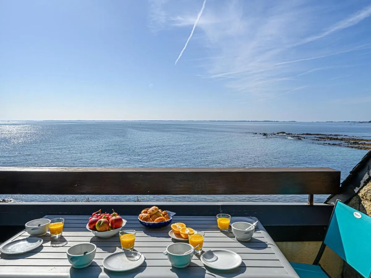 Apartment Plein Ocean-3 By Interhome Carnac
