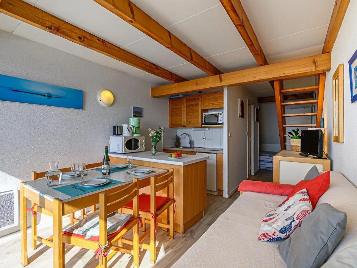 Apartment Plein Ocean-3 By Interhome Carnac